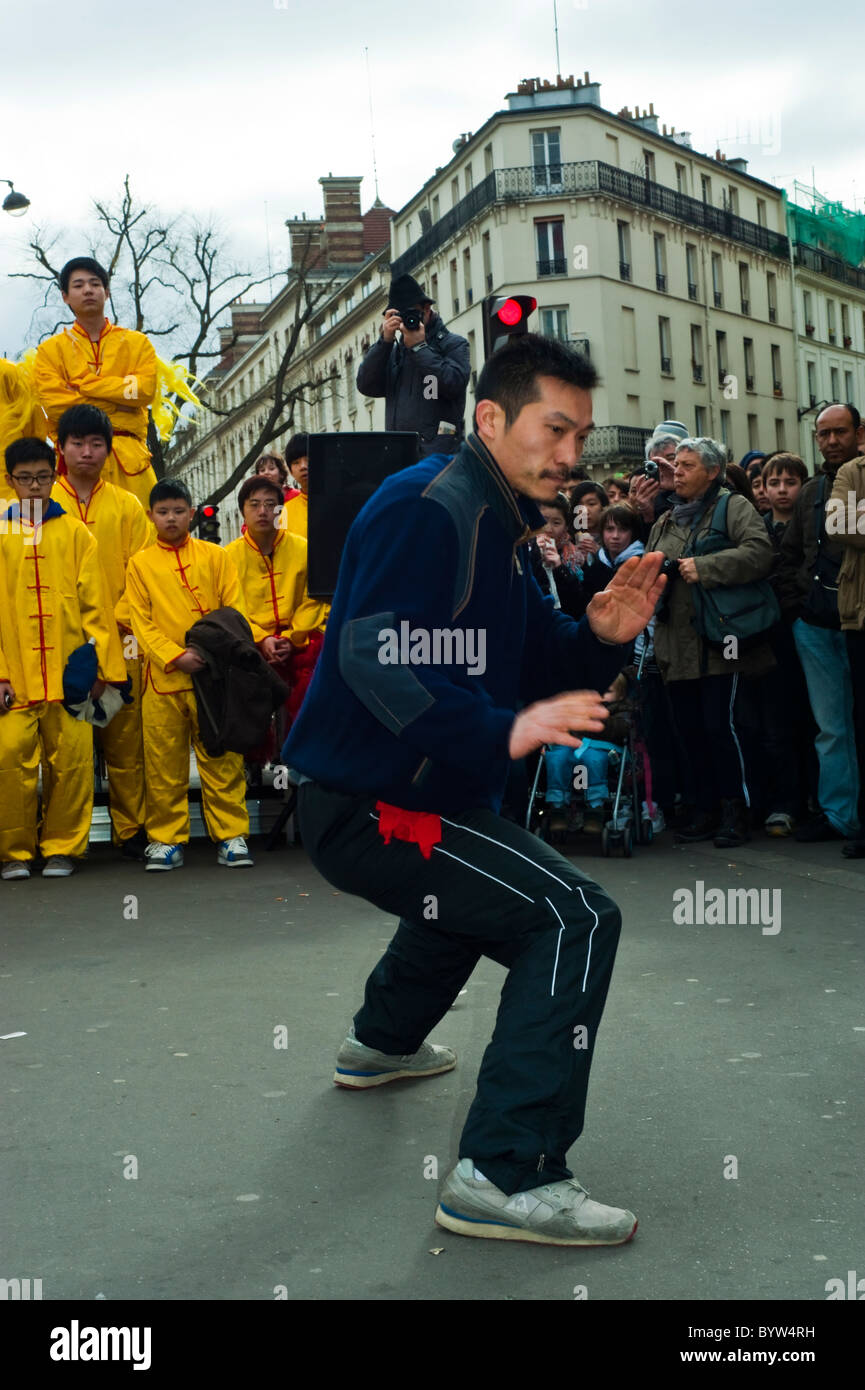 Paris, Frankreich, Straßenszenen, Belleville Chinatown, Chinese New Year 'Martial Arts' Demonstration Stockfoto