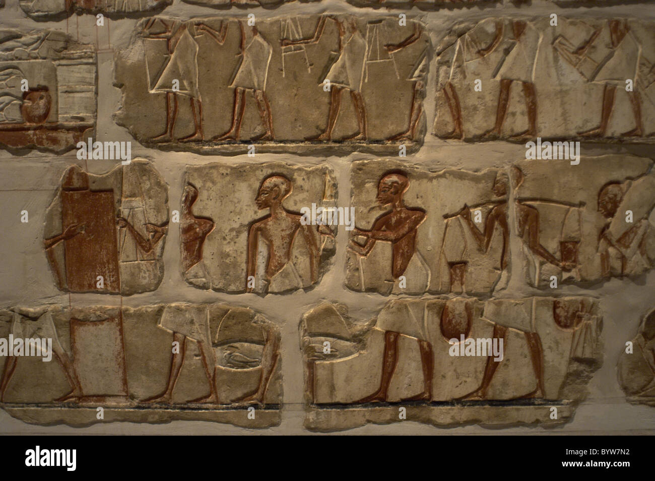 Ägyptische Kunst. Talatat Wände aus dem Tempel von Amenophis IV. Lagerung von Gütern im Tempel. Ägypten. Stockfoto