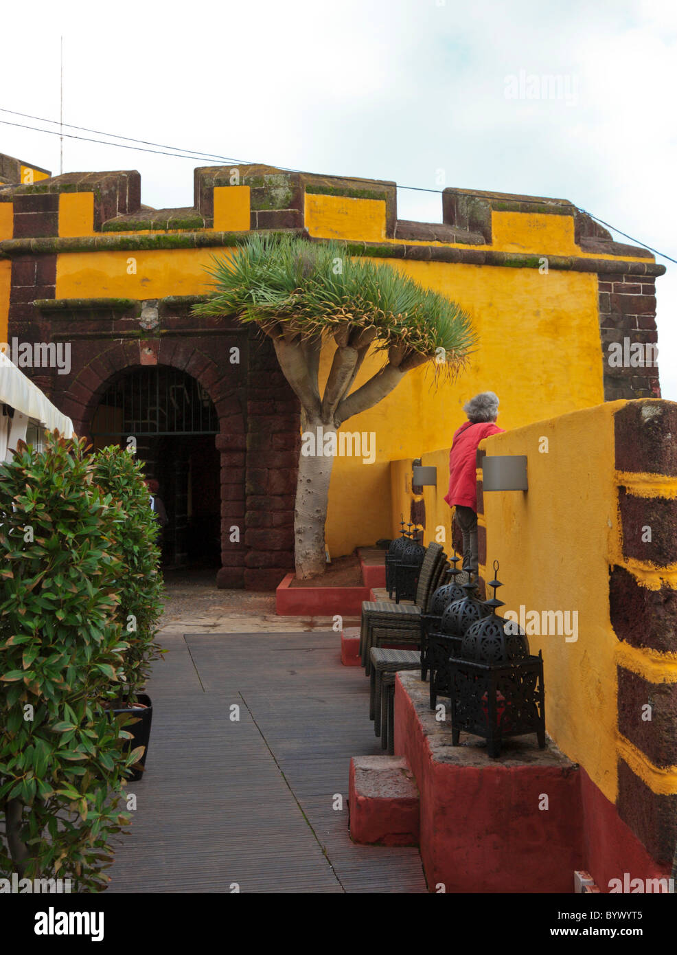 Fort Sao Tiago, der "gelbe Fort", in Funchal, Madeira Stockfoto