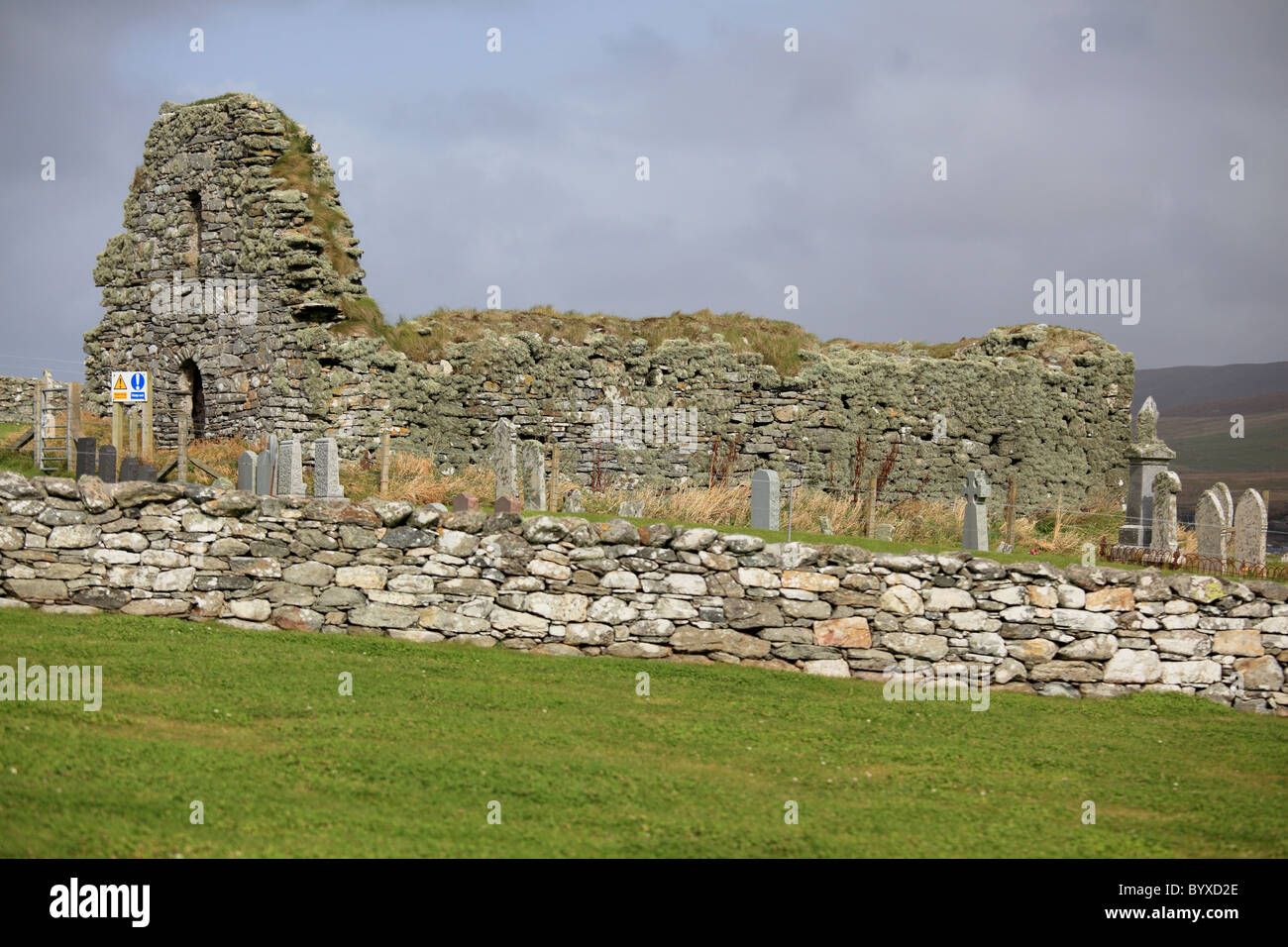 Der nordischen Kirche von St. Olaf, Lunda Wick, Unst, Shetland stammt vermutlich von c1200, eine der frühesten Kirchen in Schottland Stockfoto