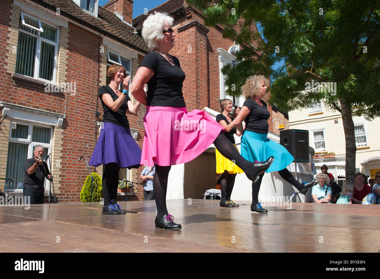 Tänzer auf dem Wimborne Folk Festival Stockfoto