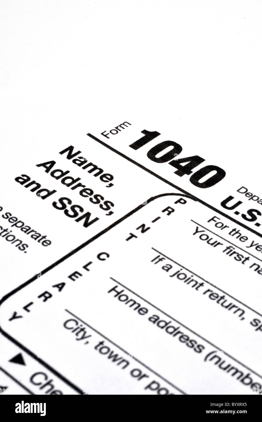 IRS Tax Form 1040 Closeup isoliert auf weißem Hintergrund. Stockfoto