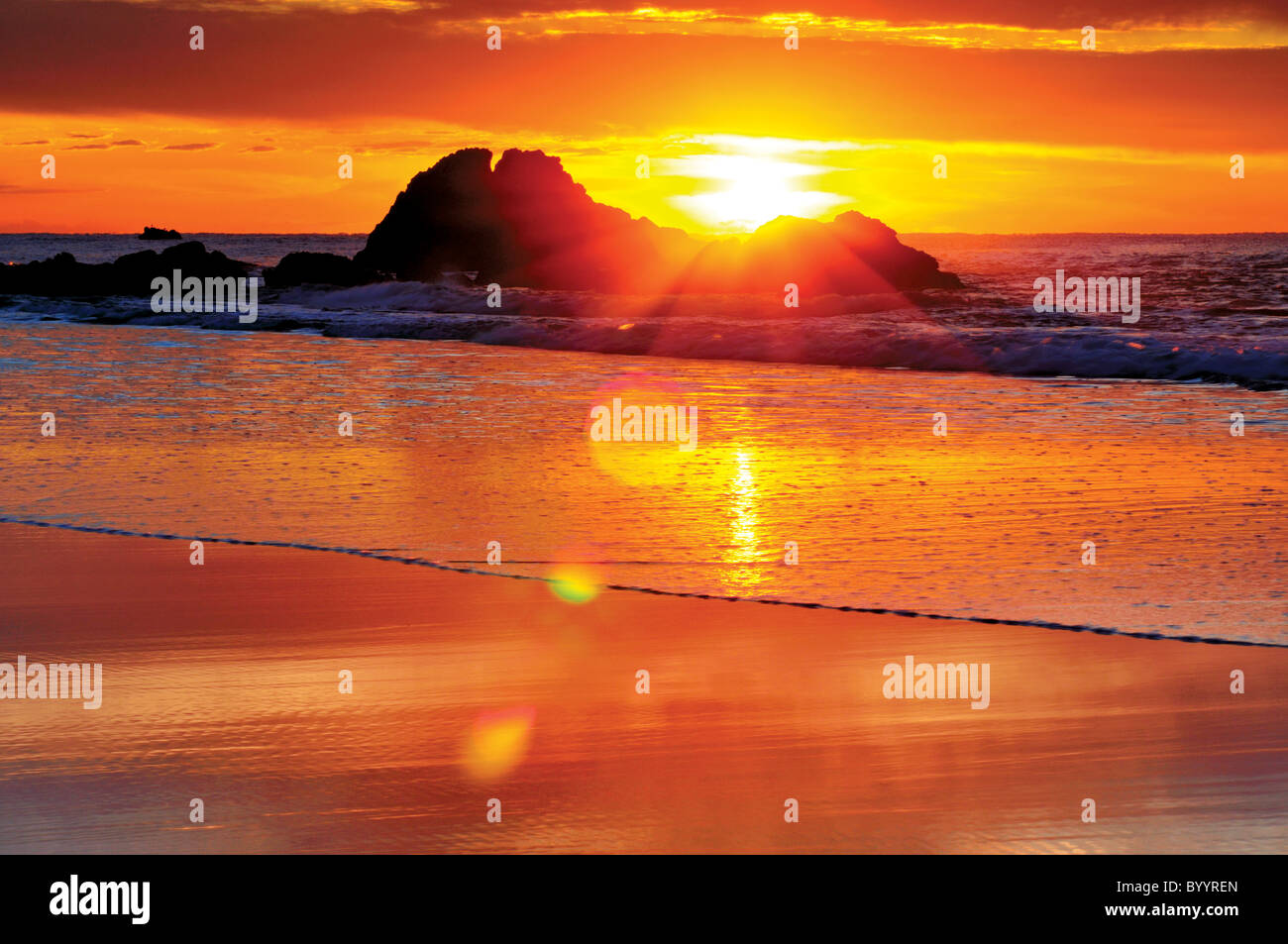 Portugal, Alentejo: Sonnenuntergang am Strand von Zambujeira do Mar Stockfoto