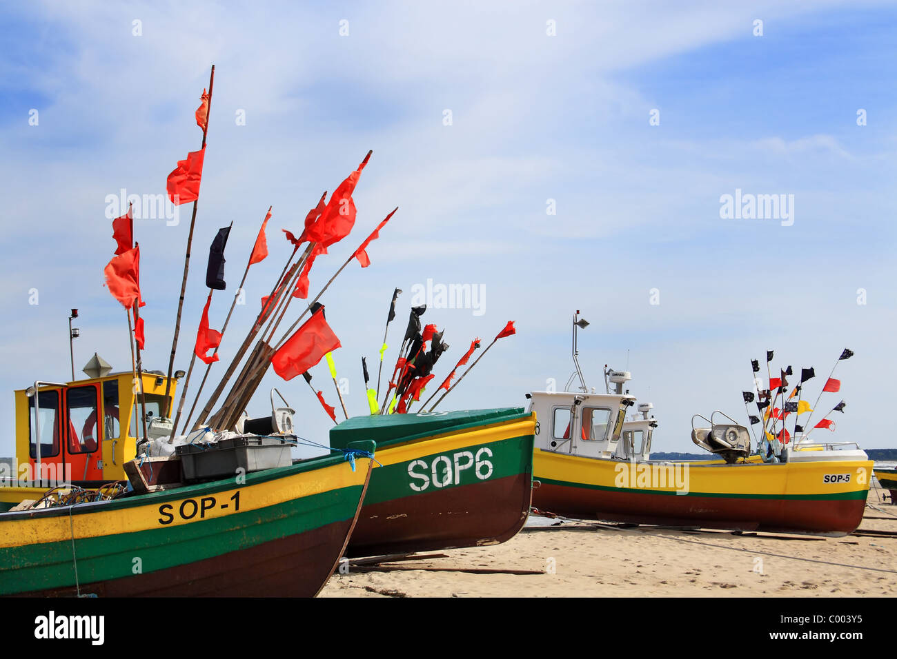 Angelboote/Fischerboote am Strand. Sopot, Polen. Stockfoto