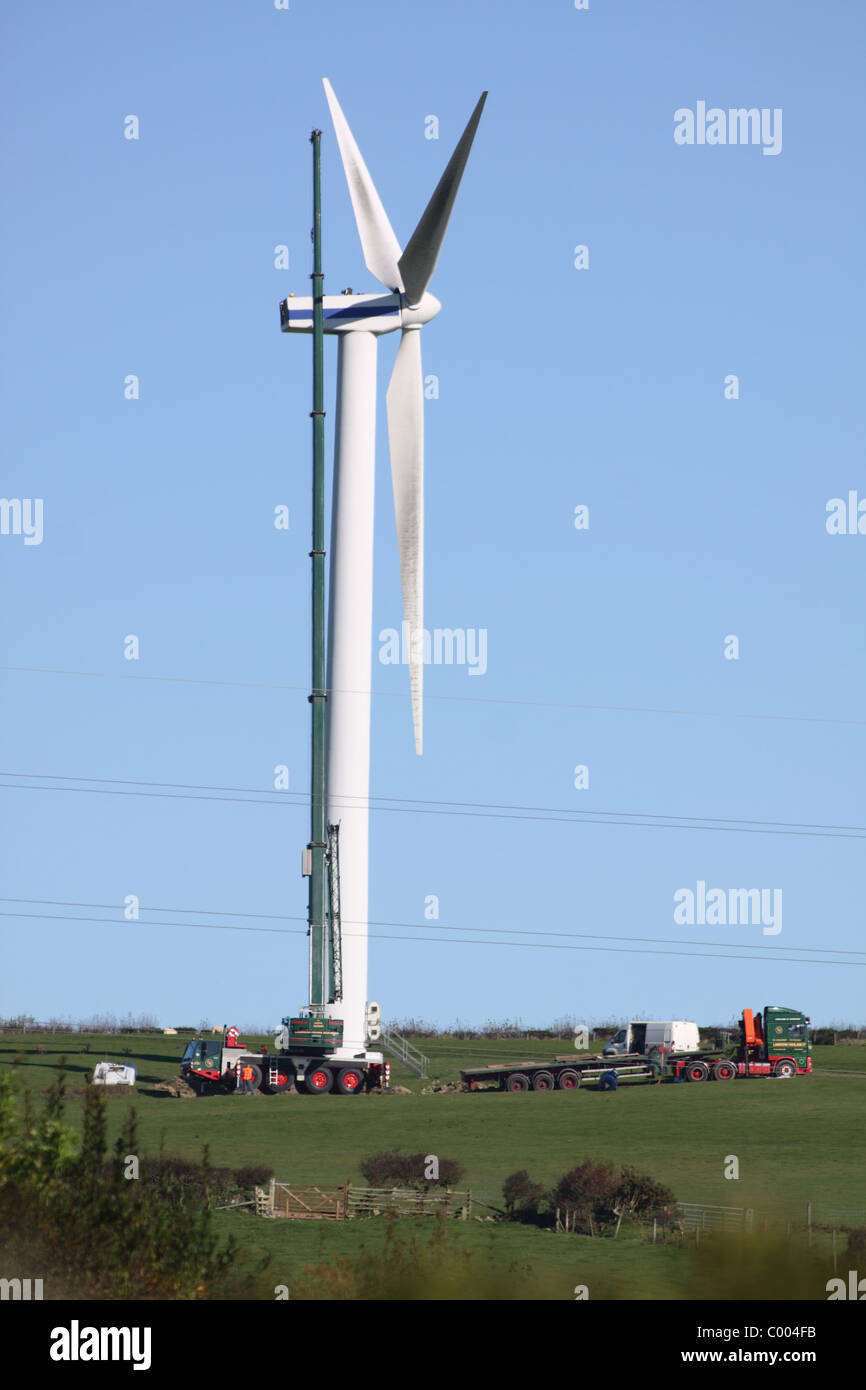 Errichtung einer Windkraftanlage Stockfoto