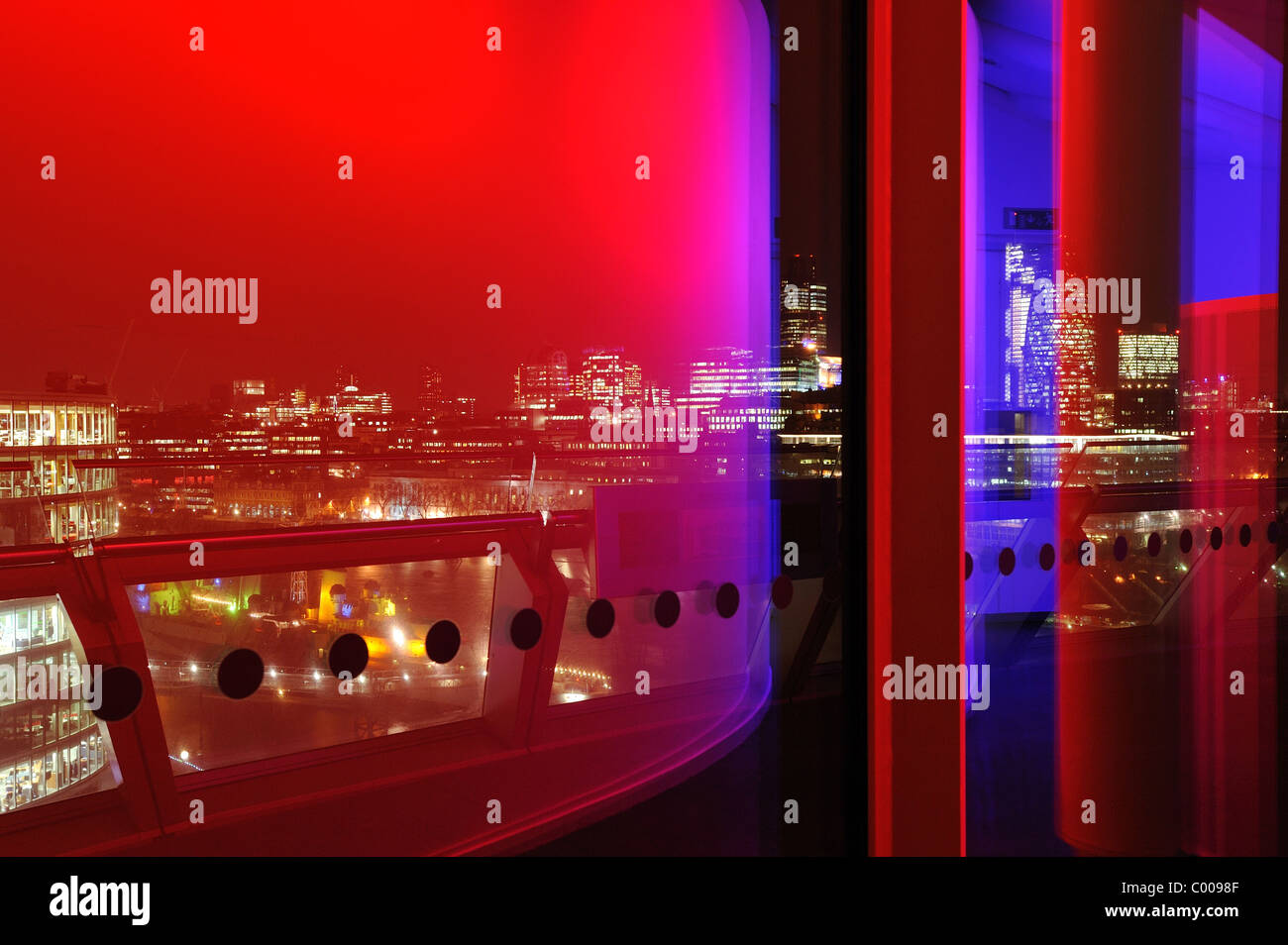 Blick auf die Themse Stadt vom Rathaus Stockfoto