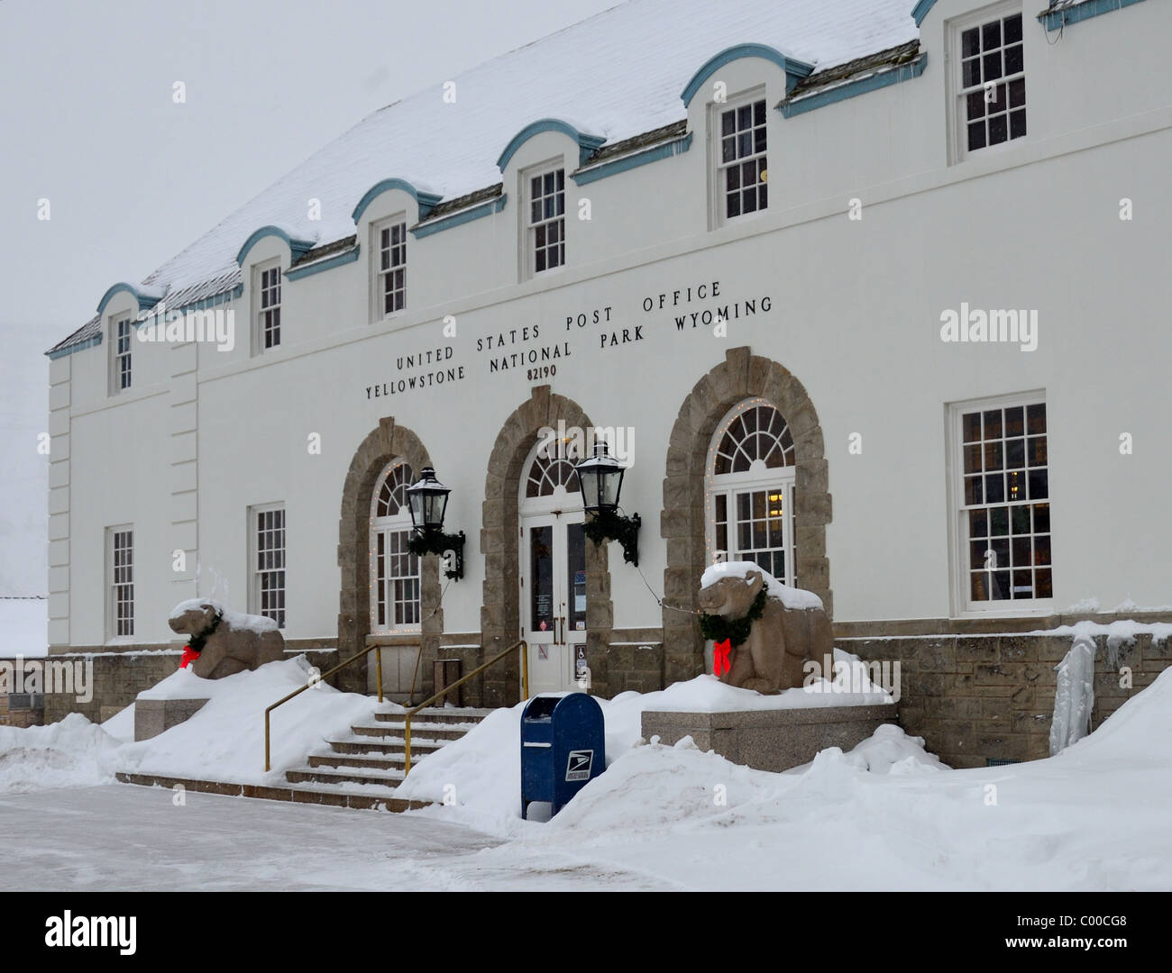 Die US-Post in Mammoth Hot Springs, Yellowstone-Nationalpark, Wyoming, USA. Stockfoto