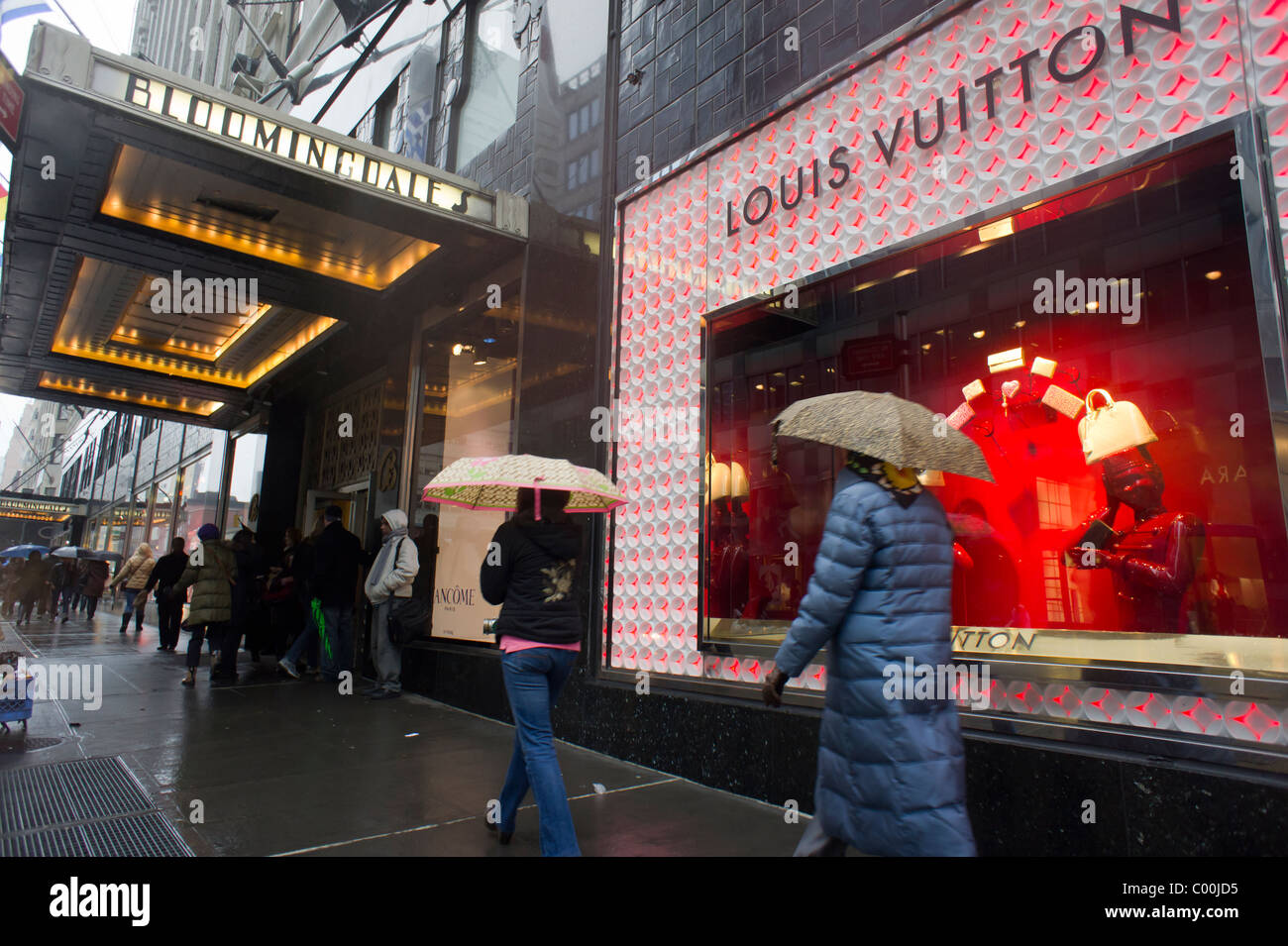Kaufhaus Bloomingdale's fördert Louis Vuitton waren Stockfoto