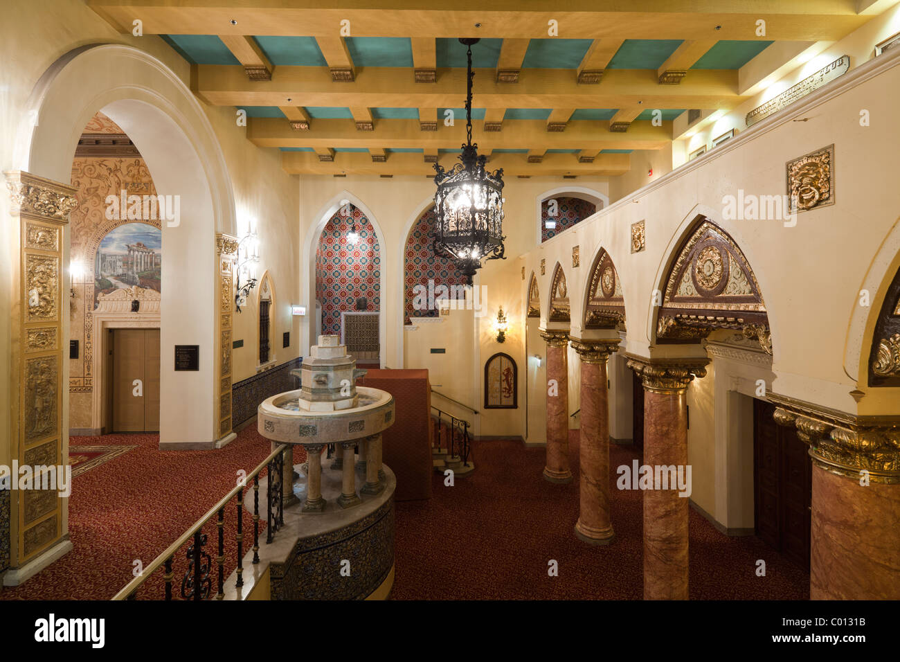 Treppe, Medinah Athletic Club, jetzt das Hotel InterContinental Chicago, Illinois, USA Stockfoto