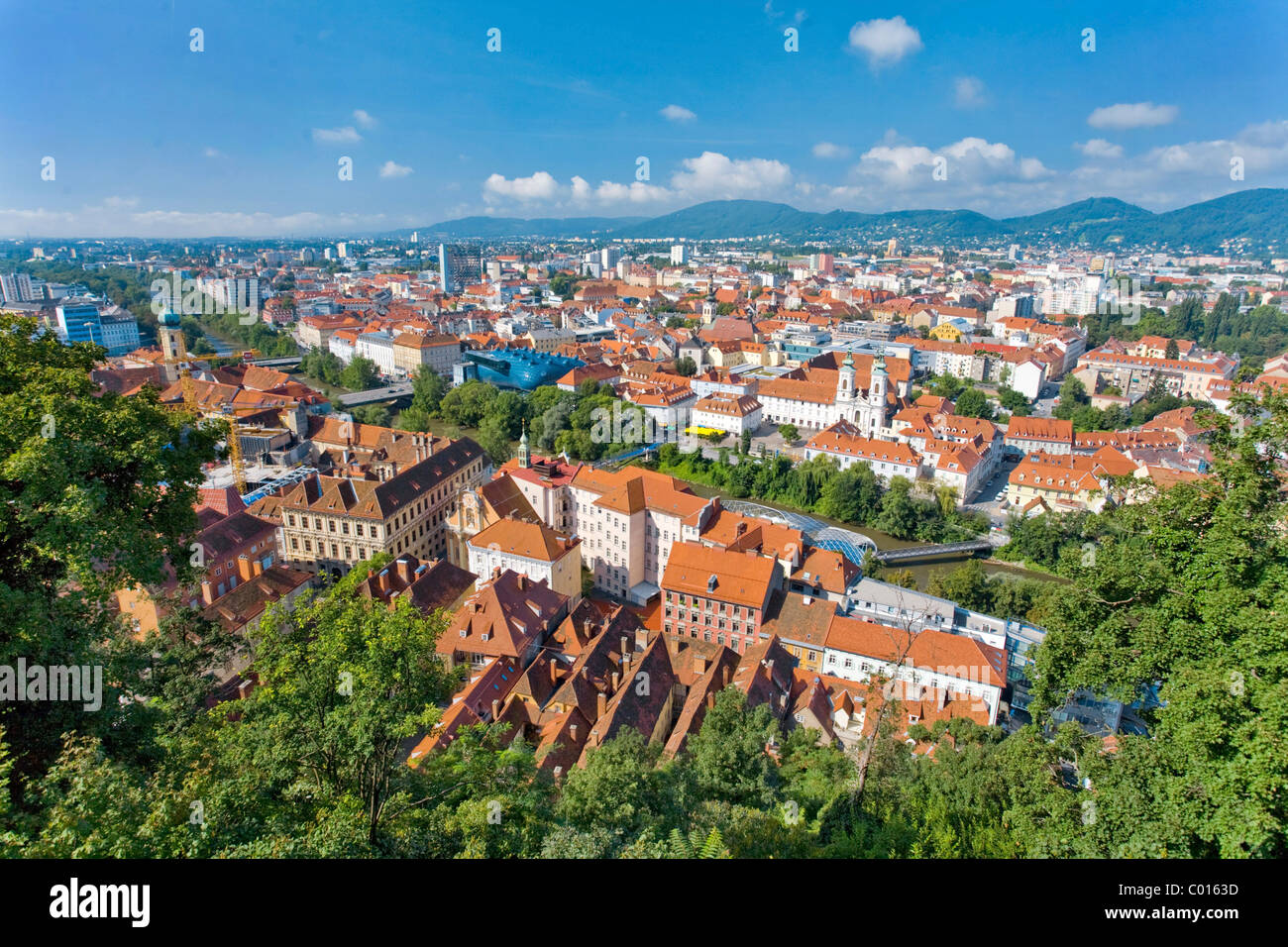 Ansicht von Graz aus dem Glockenturm auf dem Schlossberg, Graz, Steiermark, Austria, Europe Stockfoto