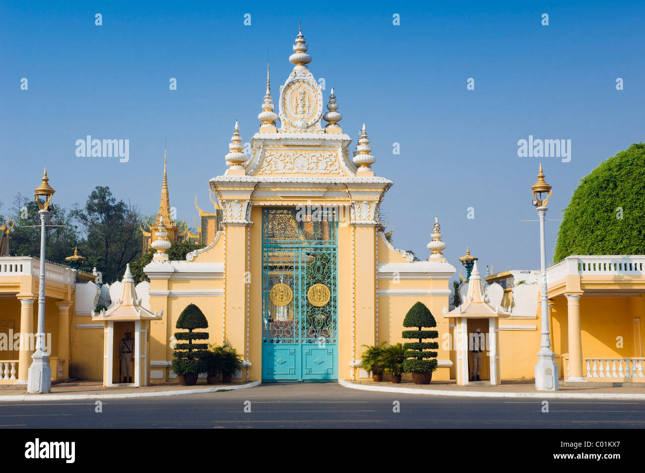 Siegestor, Königspalast, Phnom Penh, Kambodscha, Indochina, Südostasien, Asien Stockfoto