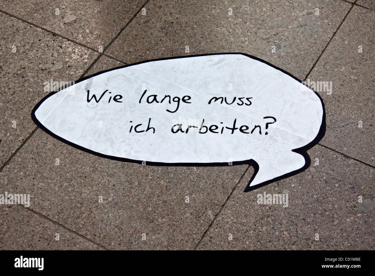 Rede Blase geklebt FuГџboden Fragen "Wie Lange Muss Ich Arbeiten?", Deutsch "wie lange muss ich arbeiten?", Federal Ministry Stockfoto
