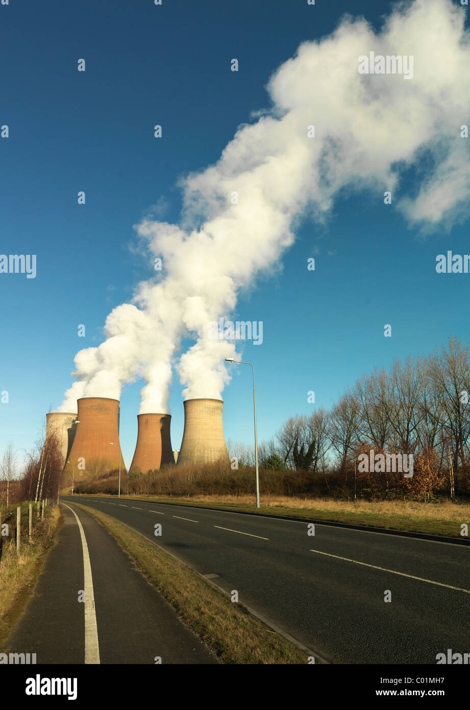 Kraftwerk Rugeley Kühlung Türme Stockfoto