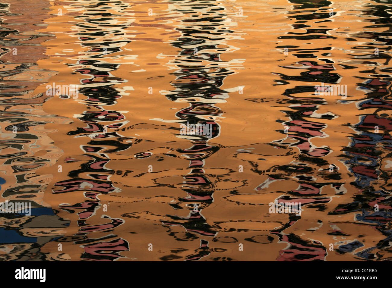 Reflexion in einem Kanal, Venedig, Italien, Europa Stockfoto