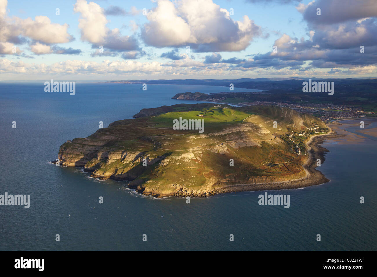 Luftaufnahme des Great Orme, Y Gogarth oder Pen y Gogarth, Vorgewende, Llandudno, North Wales, UK Stockfoto