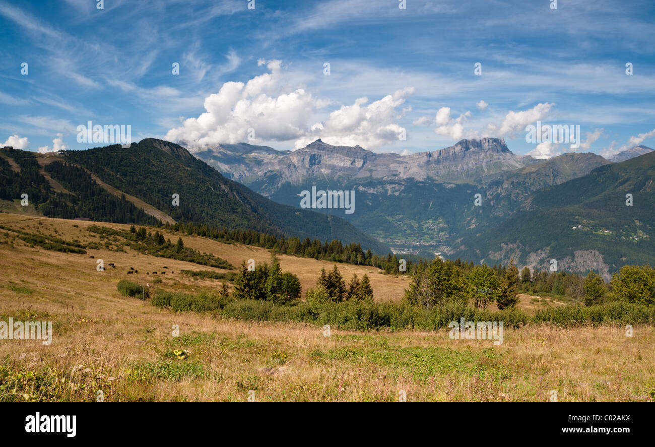 Berglandschaft. Alpen, das Tal von Chamonix, Col de Voza in Frankreich. Beliebtes touristisches Ausflugsziel. Stockfoto