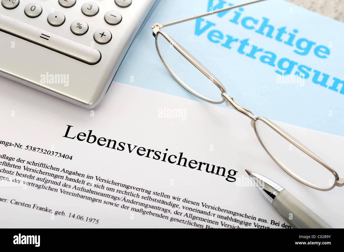 Dokumente der deutschen Lebensversicherung Stockfoto