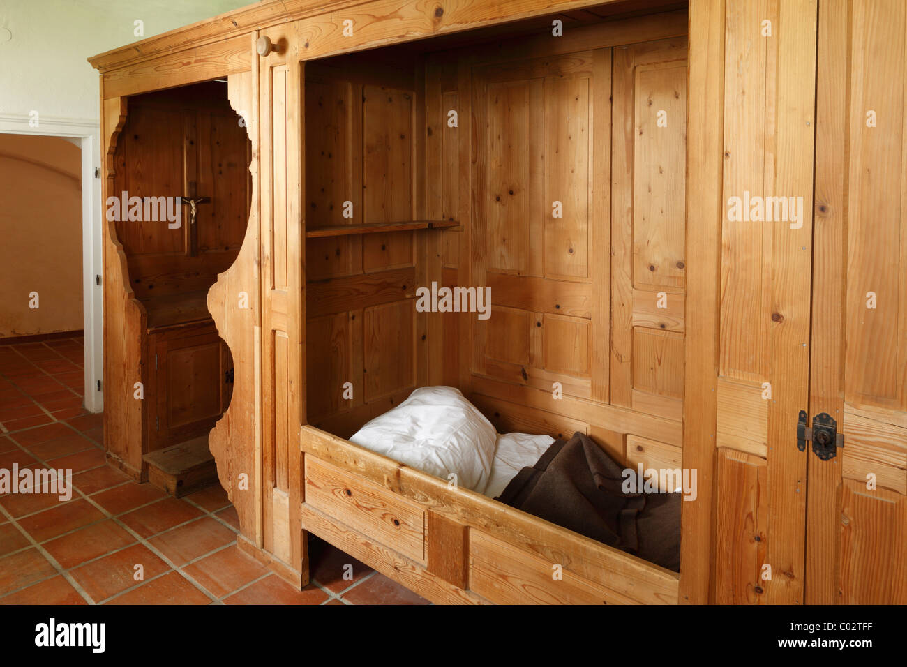 Zimmer in der Kartause Aggsbach, Wachau, Mostviertel, Niederösterreich, Österreich Stockfoto