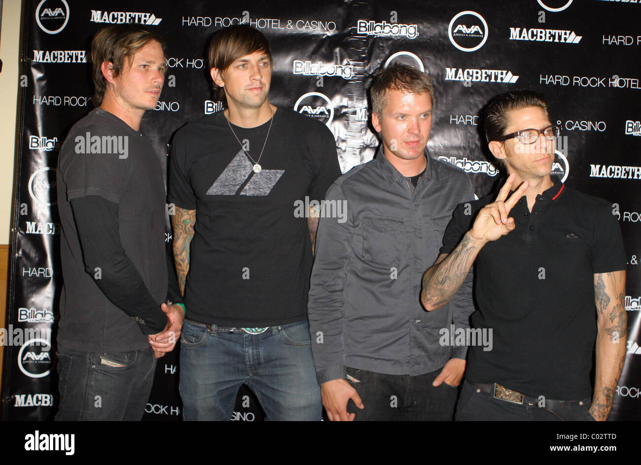 Engel Und Ather Billabong Bekleidung Und Macbeth Schuhe Ende Sommer Beach Party Ankunfte Las Vegas Nevada 08 09 07 Stockfotografie Alamy