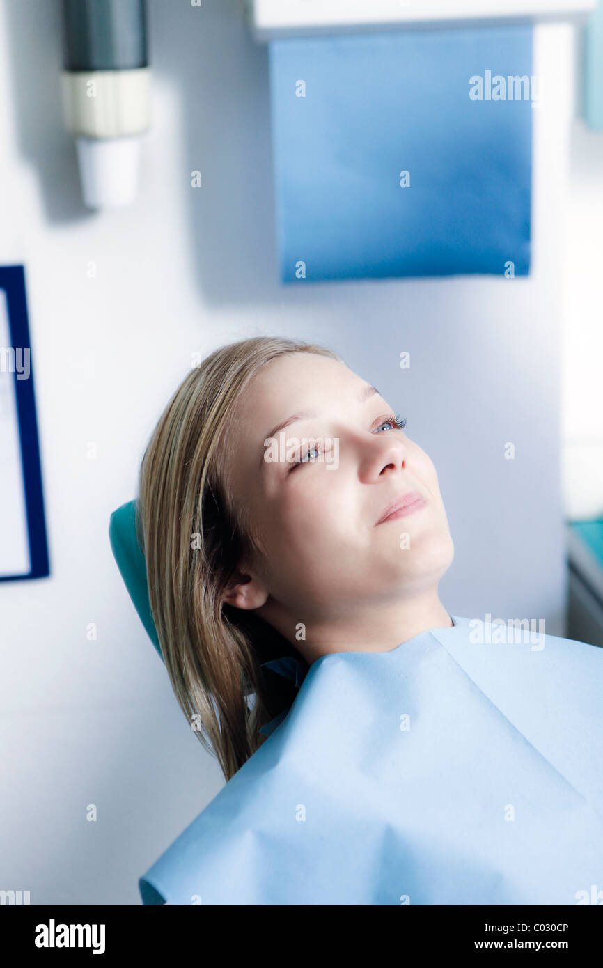Mädchen, Zahnarztpraxis Stockfoto