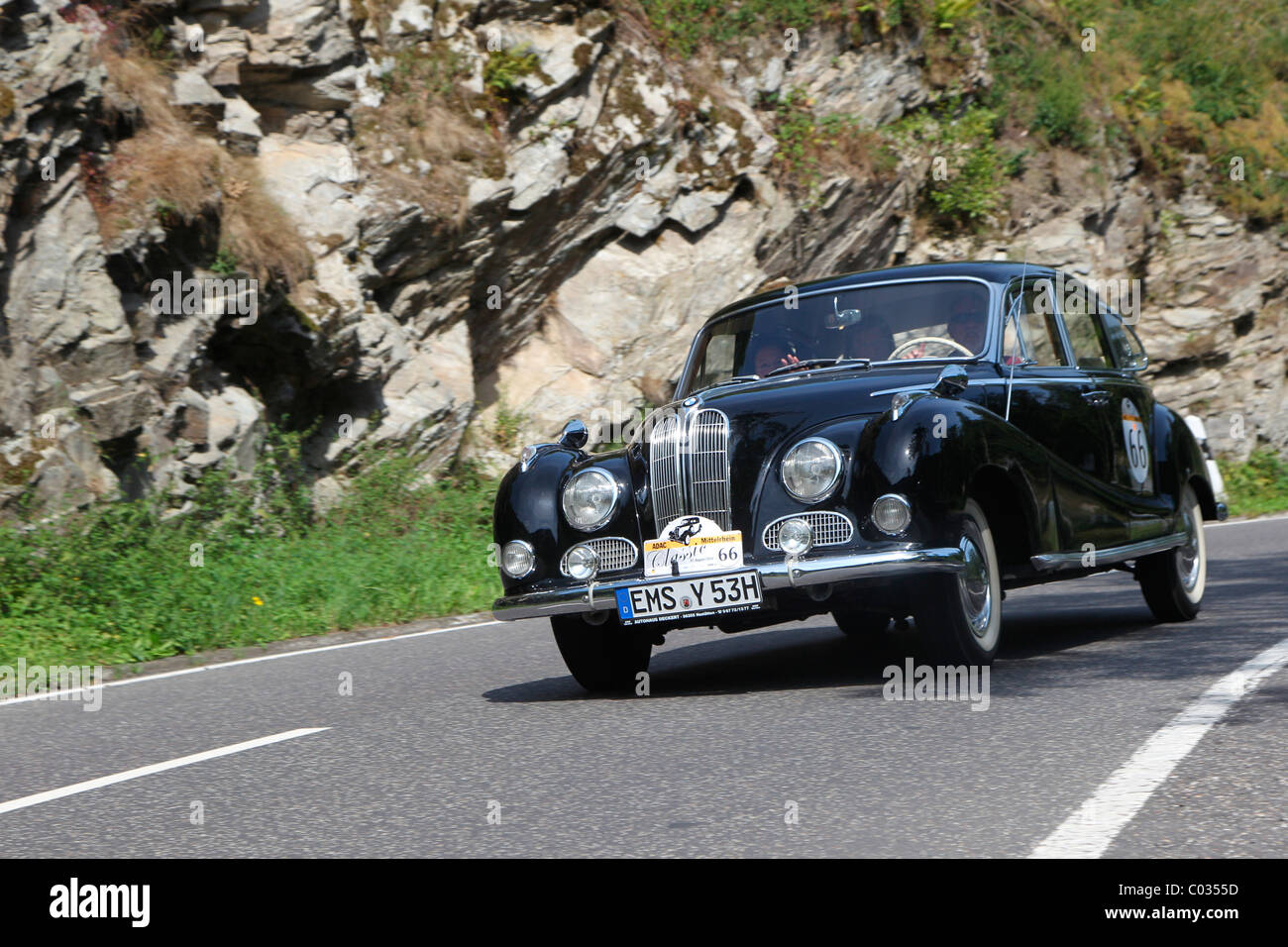 Oldtimer-Rallye ADAC Mittelrhein-Classic 2010, BMW 502 V8, Weinaehr, Rheinland-Pfalz, Deutschland, Europa Stockfoto