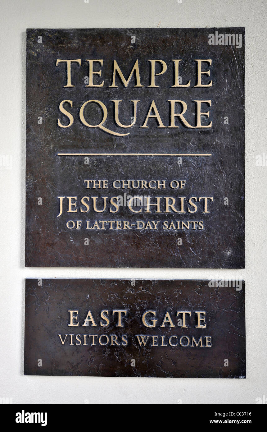 Besucher-Info-Tafel, Osteingang von der Tempel von der Kirche von Jesus Christus von Heiligen, Kirche Jesu Christi Stockfoto