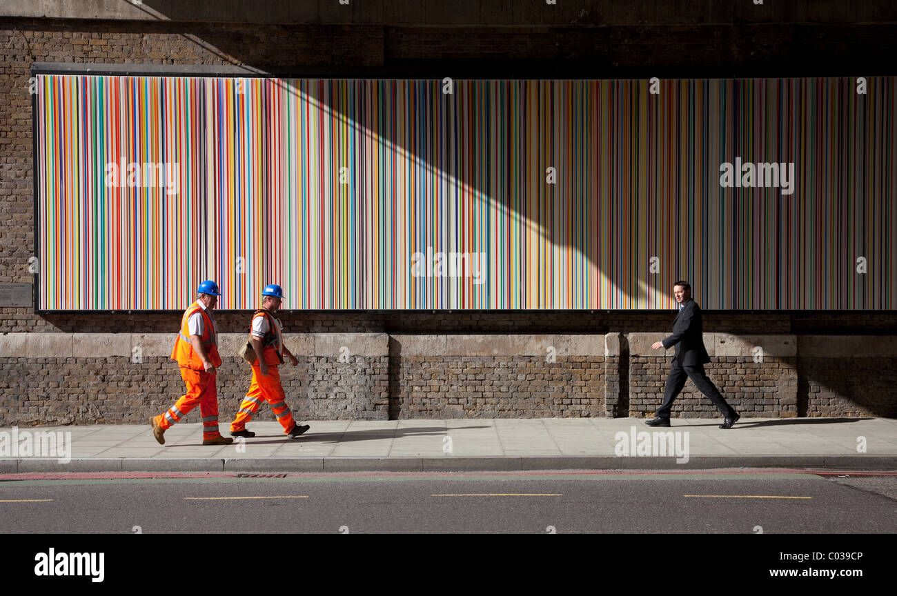"Linien"von Ian Davenport auf Southwark Street London SE1 ausgegossen Stockfoto