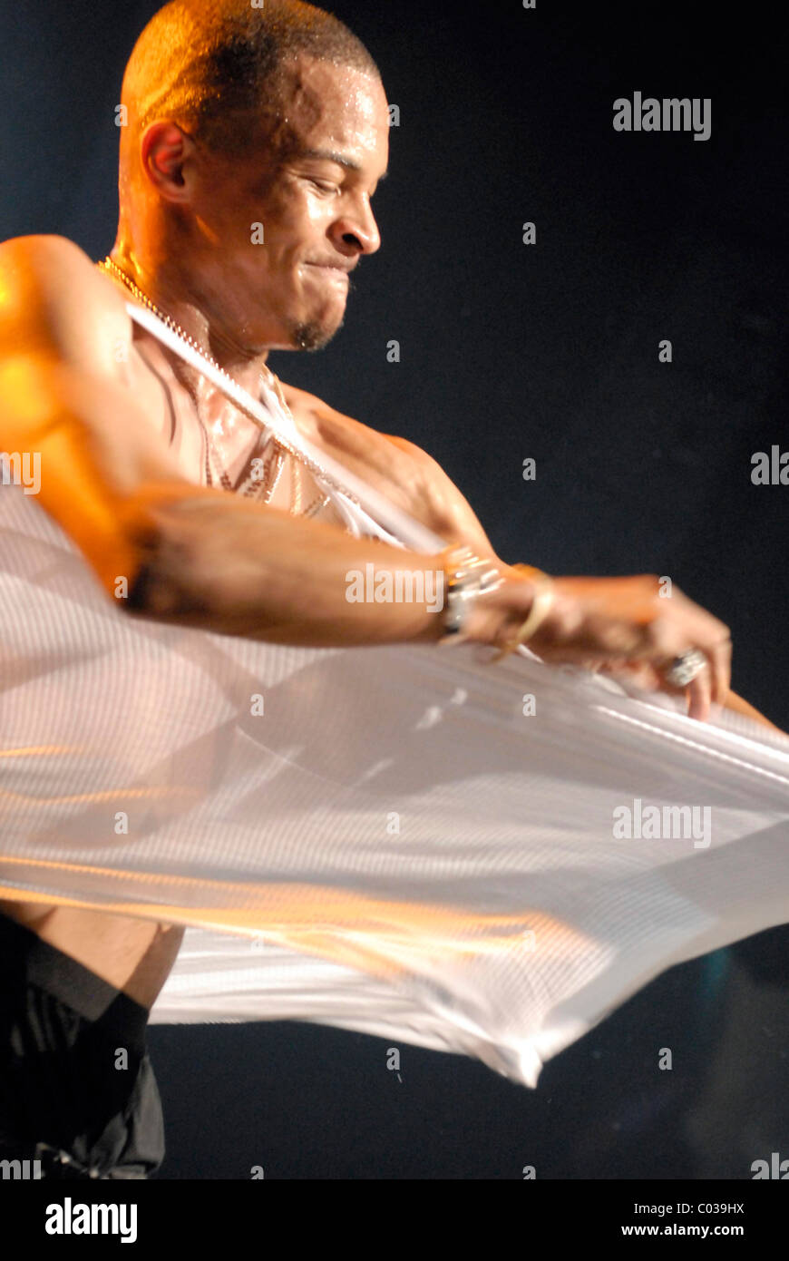 Rapper t.i. die live bei der Screamfest 2007 Tour, statt an der Gibson Amphitheater Los Angeles, California - 01.09.07 Stockfoto