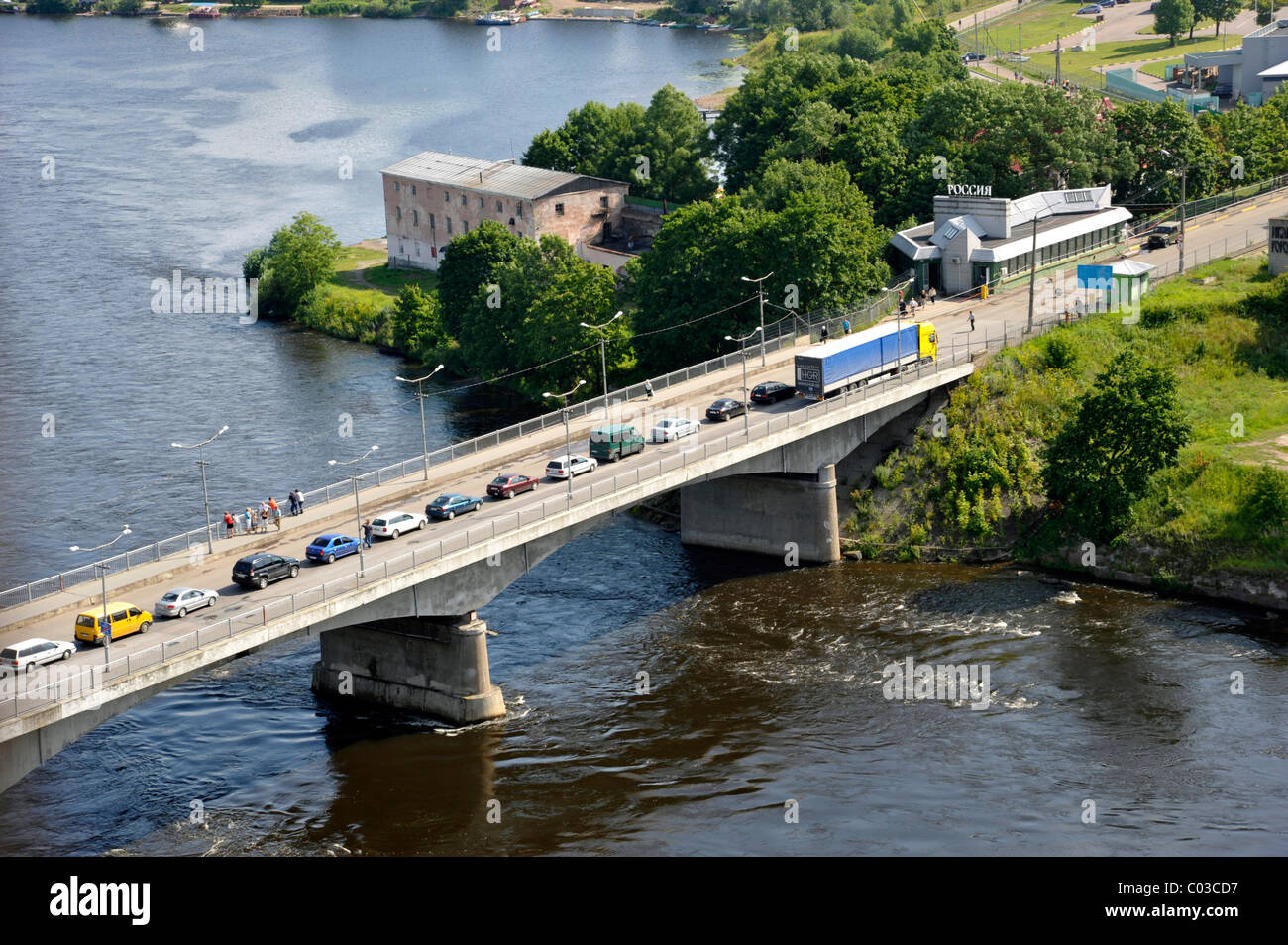 Brücke über den Fluss Narva, Grenze zwischen Estland und Russland, russische Grenze kontrollieren Bahnhof, Narva, Estland, Baltikum Stockfoto