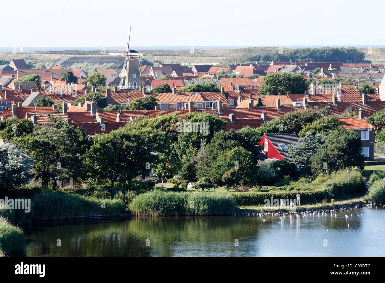 Westkapelle, Dorf hinter einem Deich, Halbinsel Walcheren, der Provinz Zeeland, Holland, Benelux, Europa Stockfoto