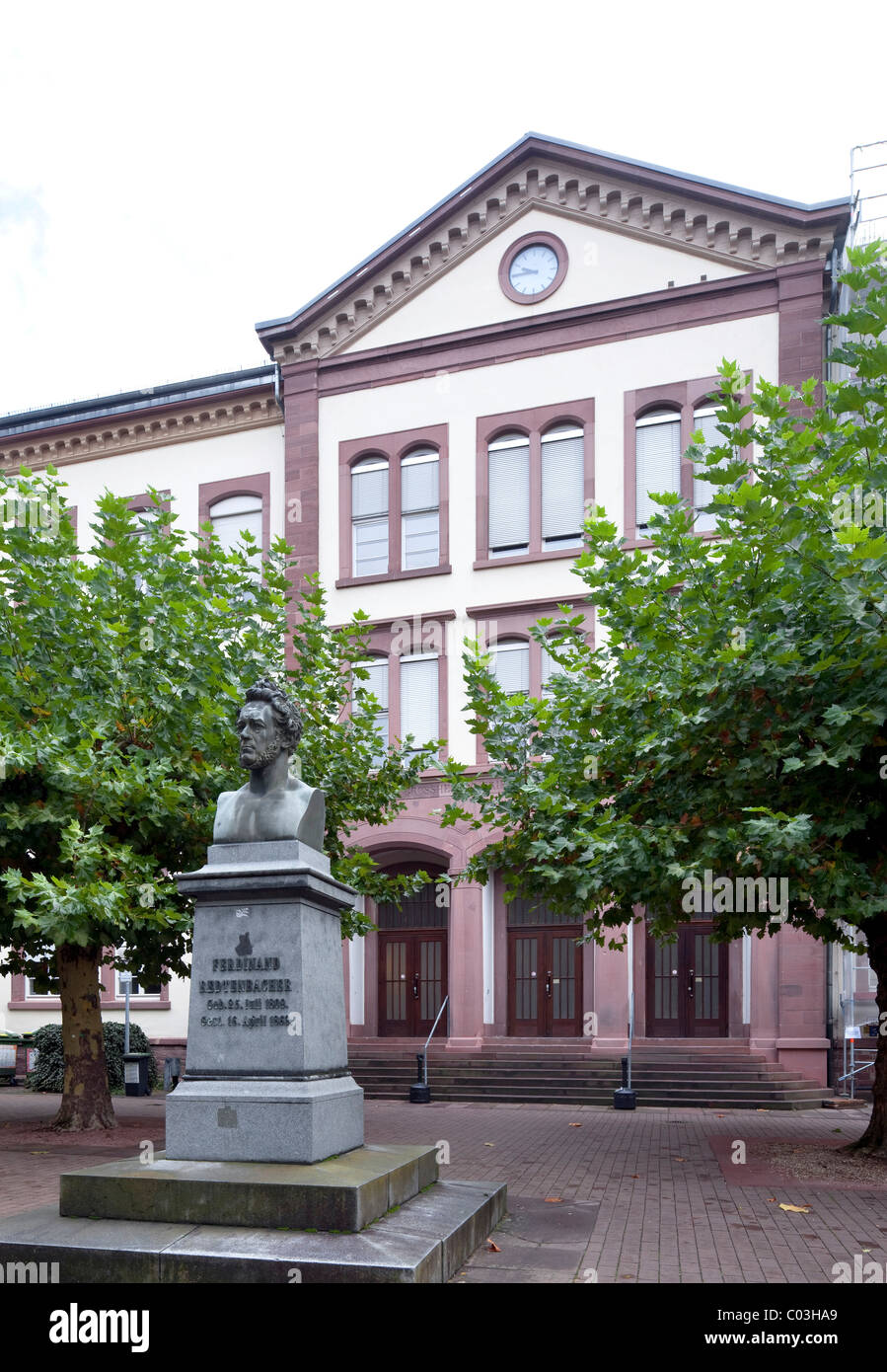 Ehrenhof am Karlsruhe Institute of Technology oder KIT, technische Universität, Karlsruhe, Baden-Württemberg, Deutschland Stockfoto