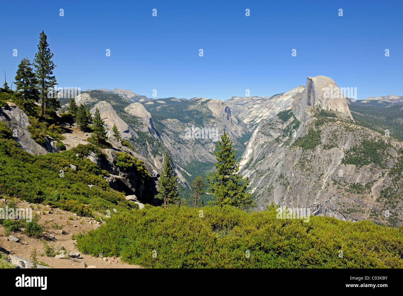 Halbe Kuppel Berg gesehen vom Glacier Point, Yosemite-Nationalpark, Kalifornien, USA, Nordamerika Stockfoto