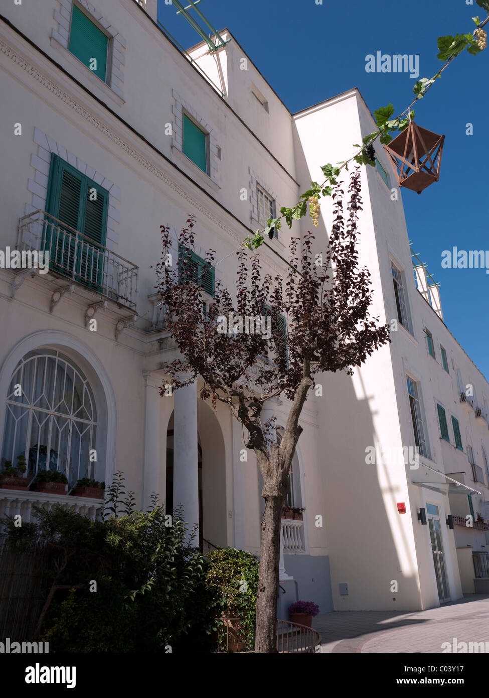 Das ehemalige Eden Paradiso Hotel in Anacapri auf der wunderschönen Insel Capri in Kampanien in Süditalien Stockfoto Das ehemalige Eden Paradiso Hotel in Anacapri auf der wunderschönen Insel Capri in Kampanien in Süditalien Stockfoto