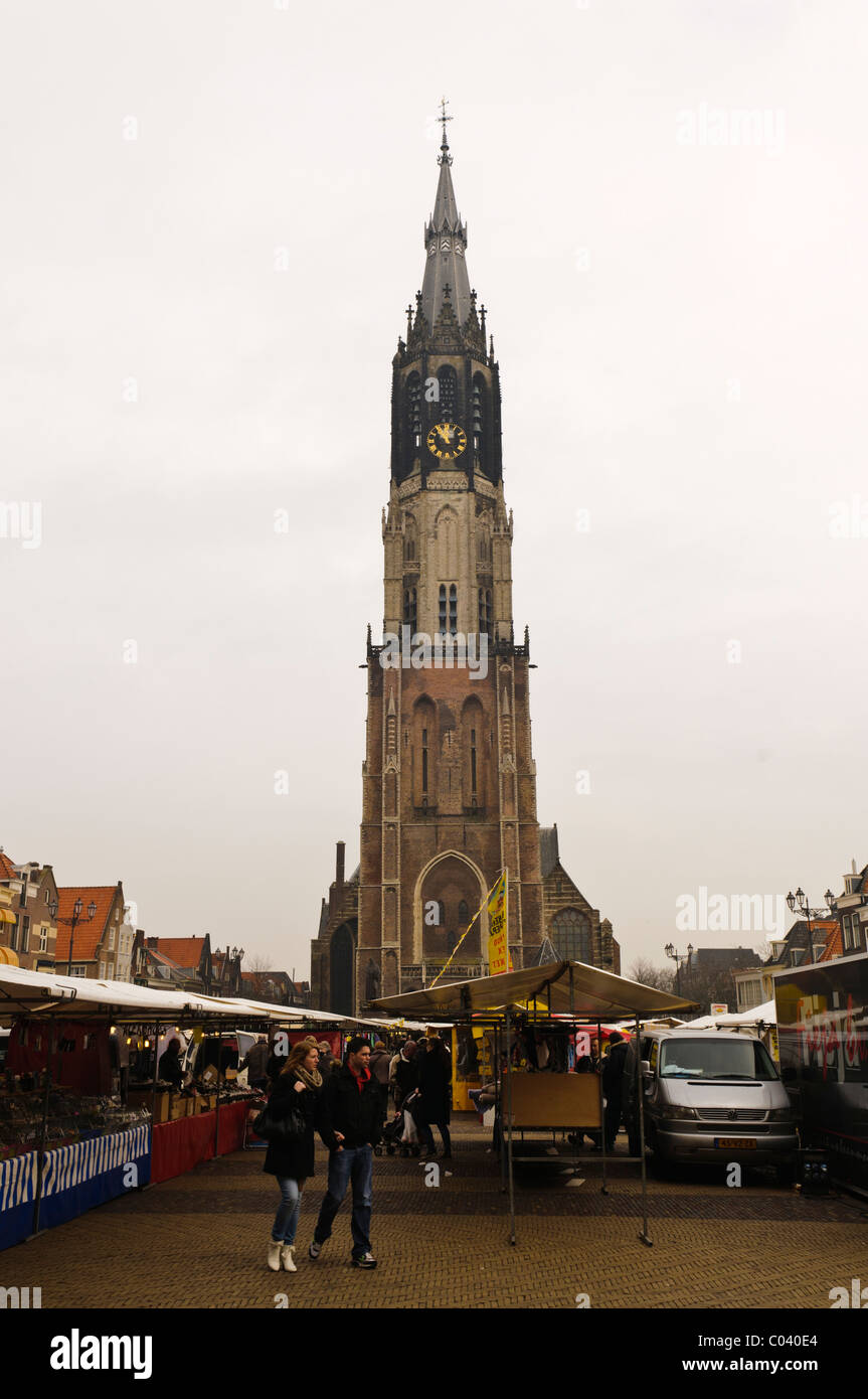 Markt in der Stadt von Delft, außerhalb der Neuwekerk Stockfoto