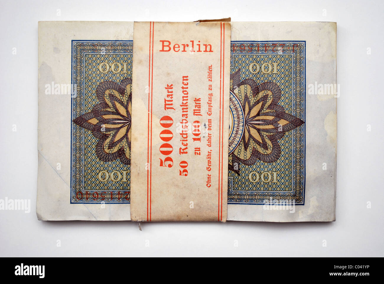 Deutschen Papiergeld, hundert 'Deutsche Reichsmark"aus dem Jahr 1920. Stockfoto