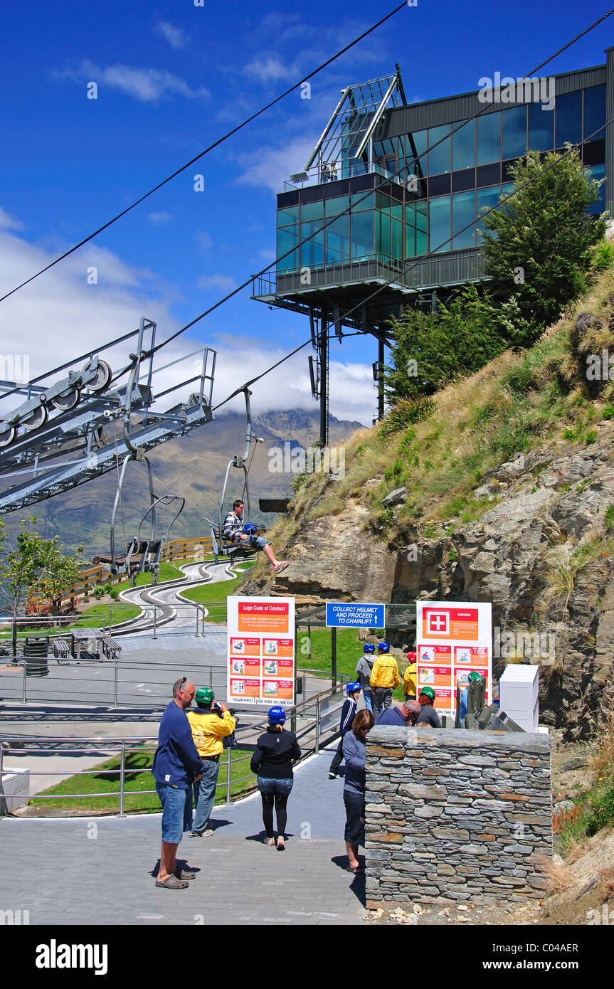 Luge Eingang, The Skyline Gondola und Rennrodeln, Otago Region, Queenstown, Südinsel, Neuseeland Stockfoto