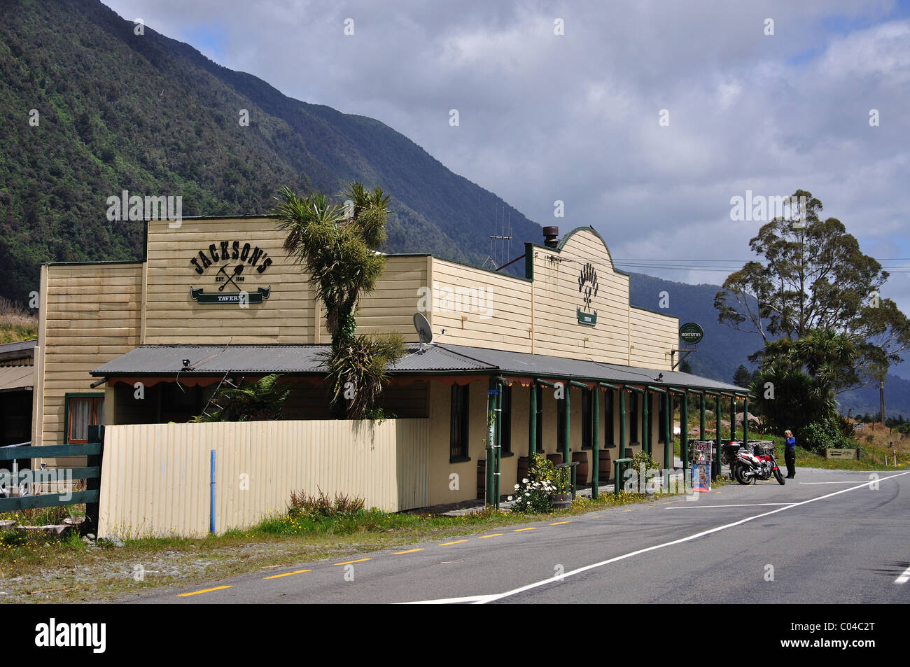 Historischen Jacksons Taverne, State Highway 73, Jacksons, Westland-Distrikt, Region West Coast, Südinsel, Neuseeland Stockfoto