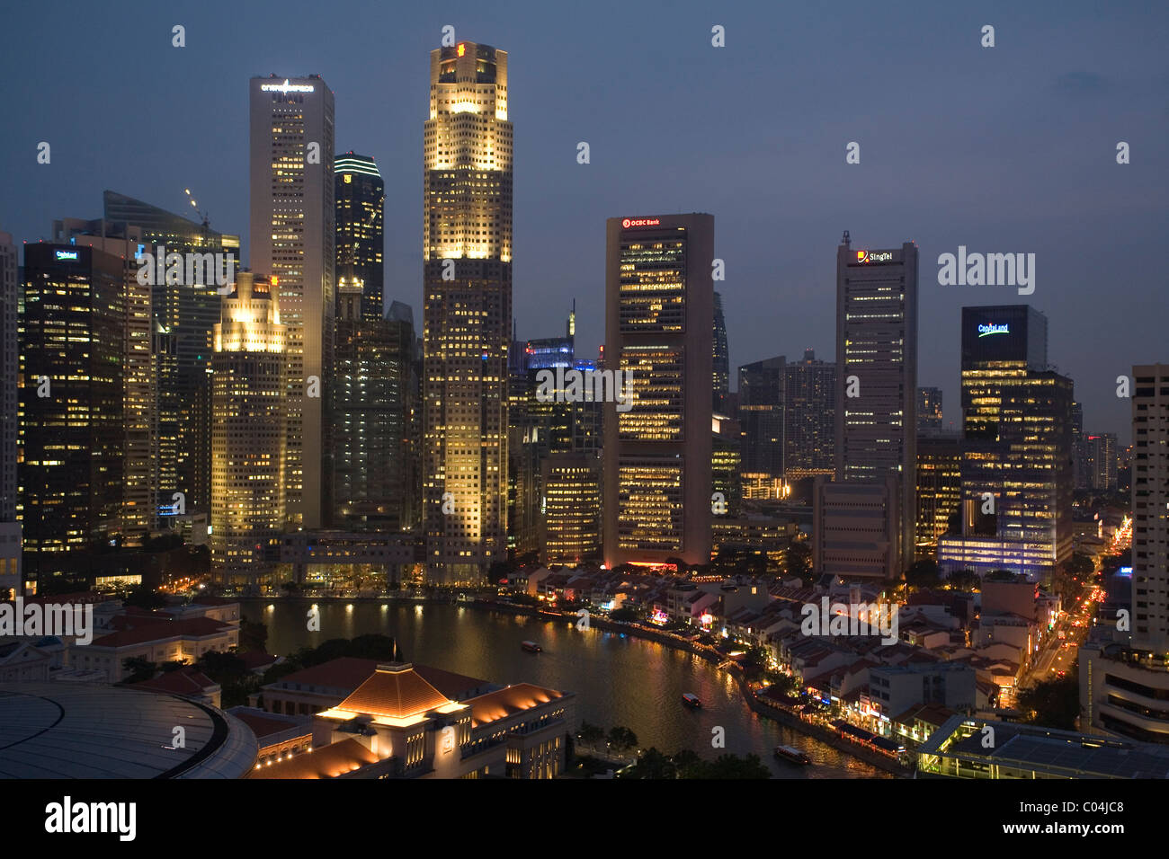 Singapur Stadt & Fluss in der Nacht Stockfoto
