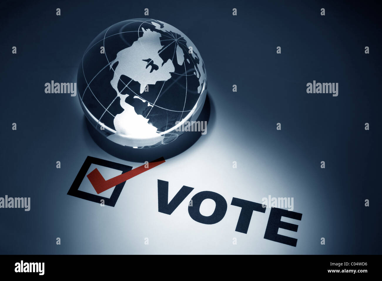 Globus und Voting, Konzept der globalen Kommunikation Stockfoto