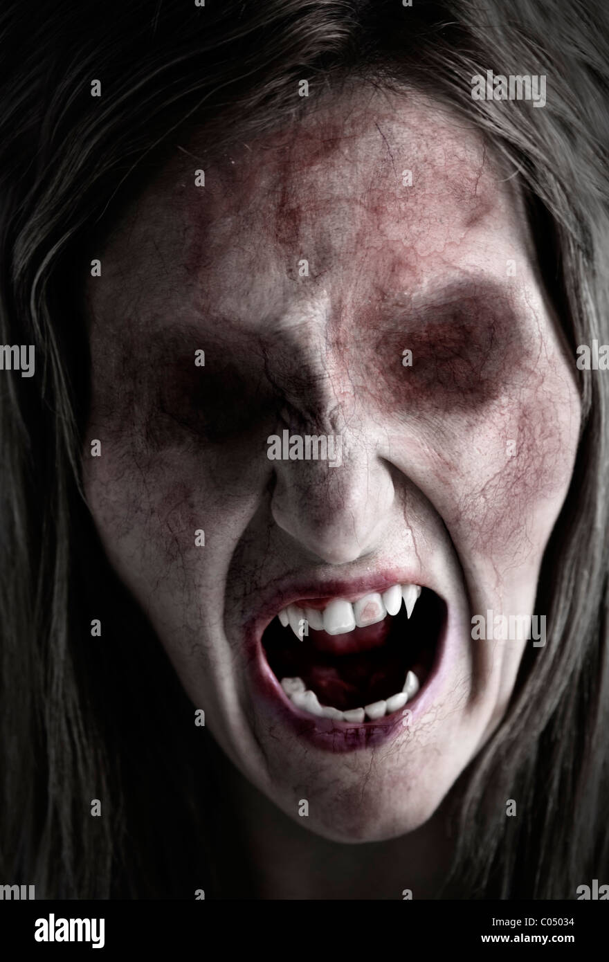 Porträt einer augenlosen weibliche Ghul oder zombie Stockfoto