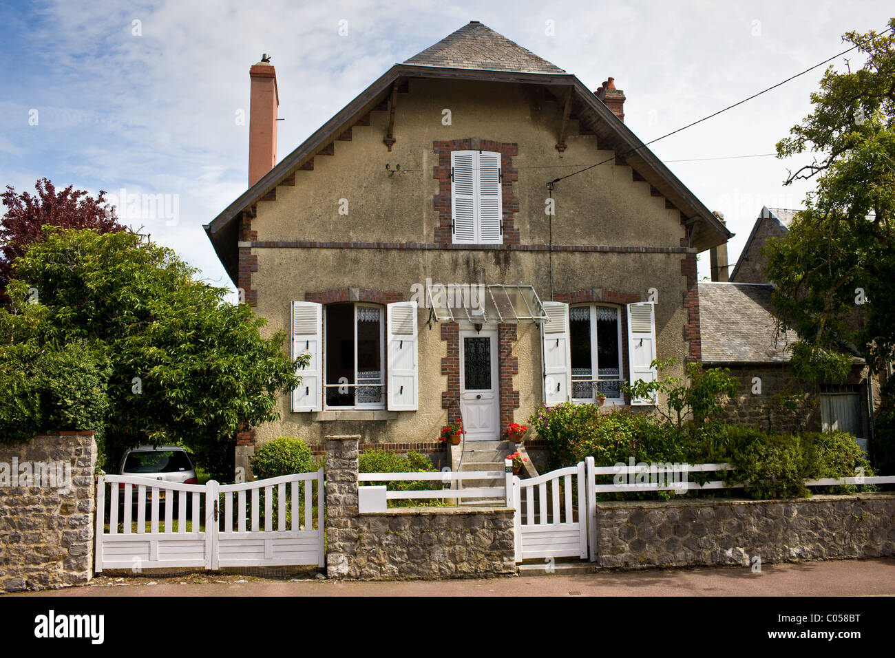 Typisch französische Haus in Montmartin-Sur-Mer, Normandie, Frankreich Stockfoto
