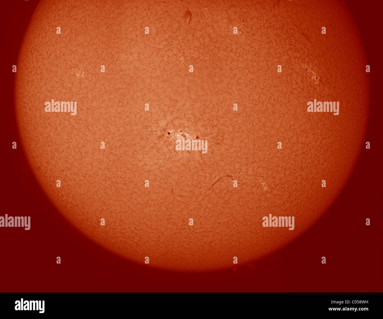 Sonnenflecken-Gruppe 11158, fotografiert im Hydrogen-Alpha, 2011 Stockfoto