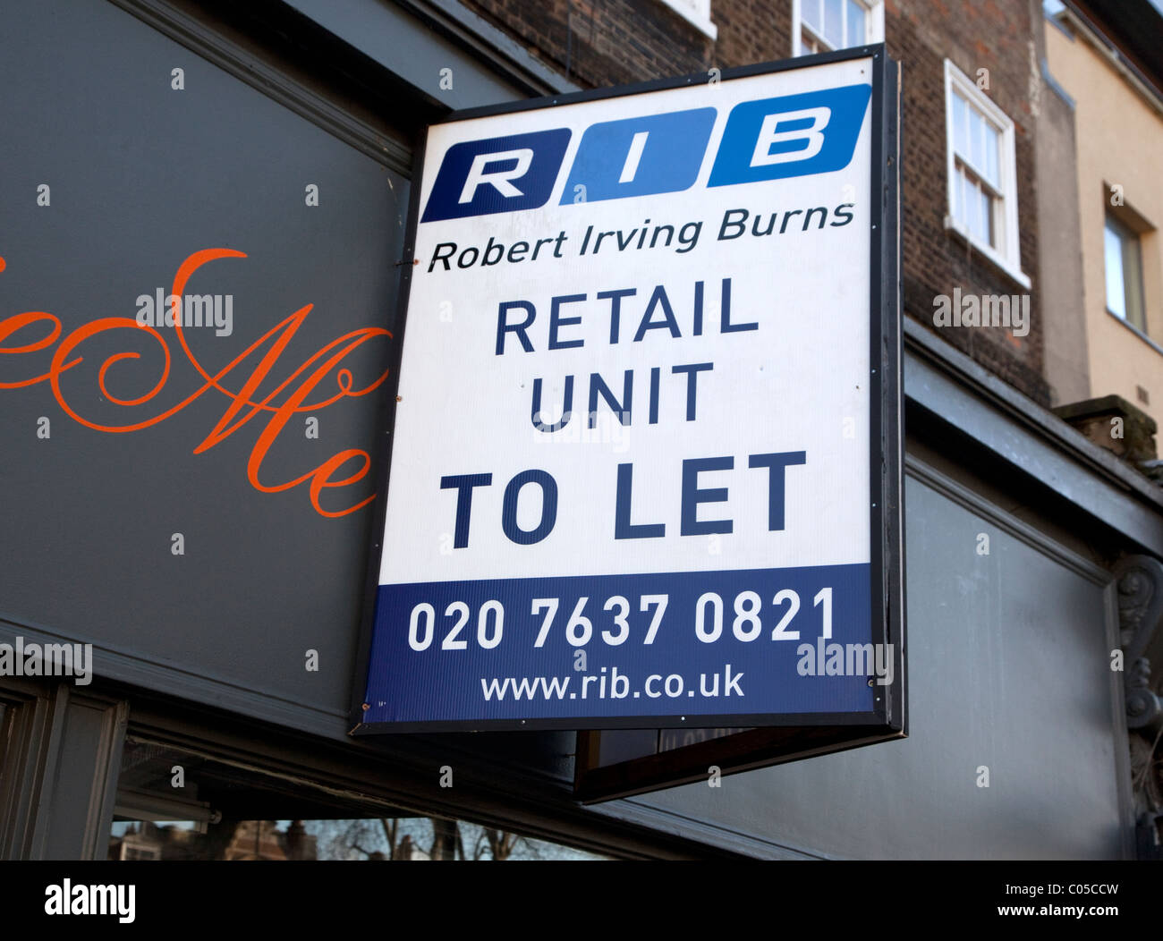 Zeichen lassen auf leeren Shop, London Stockfoto