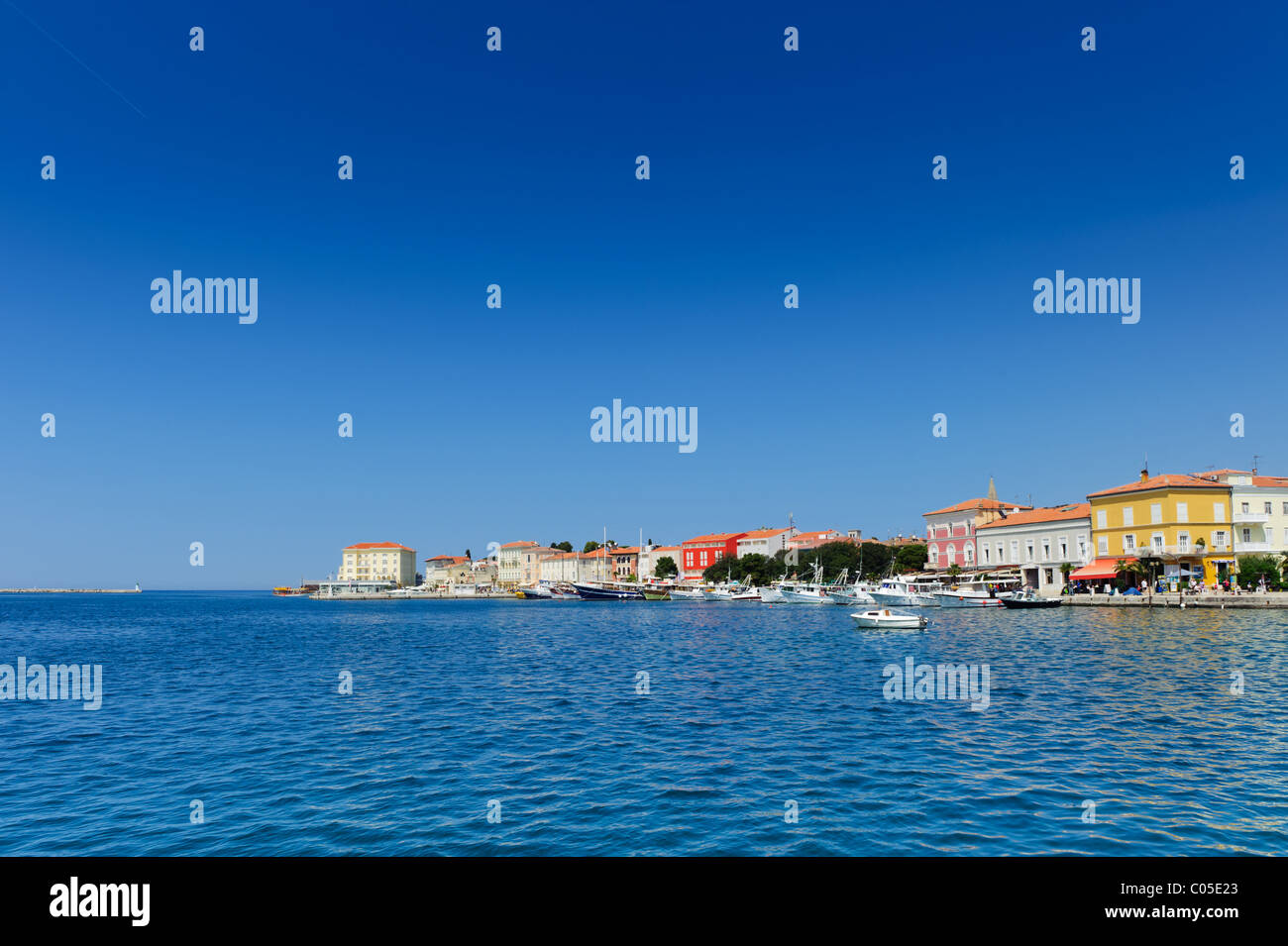 Porec - Adria Altstadt in Kroatien, Istrien Region. Beliebtes touristisches Ausflugsziel. Stockfoto