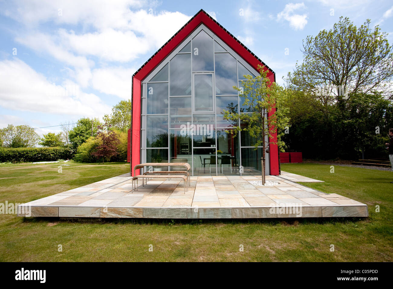 Vorderansicht des The Sliding House Suffolk England. Foto: Jeff Gilbert Stockfoto