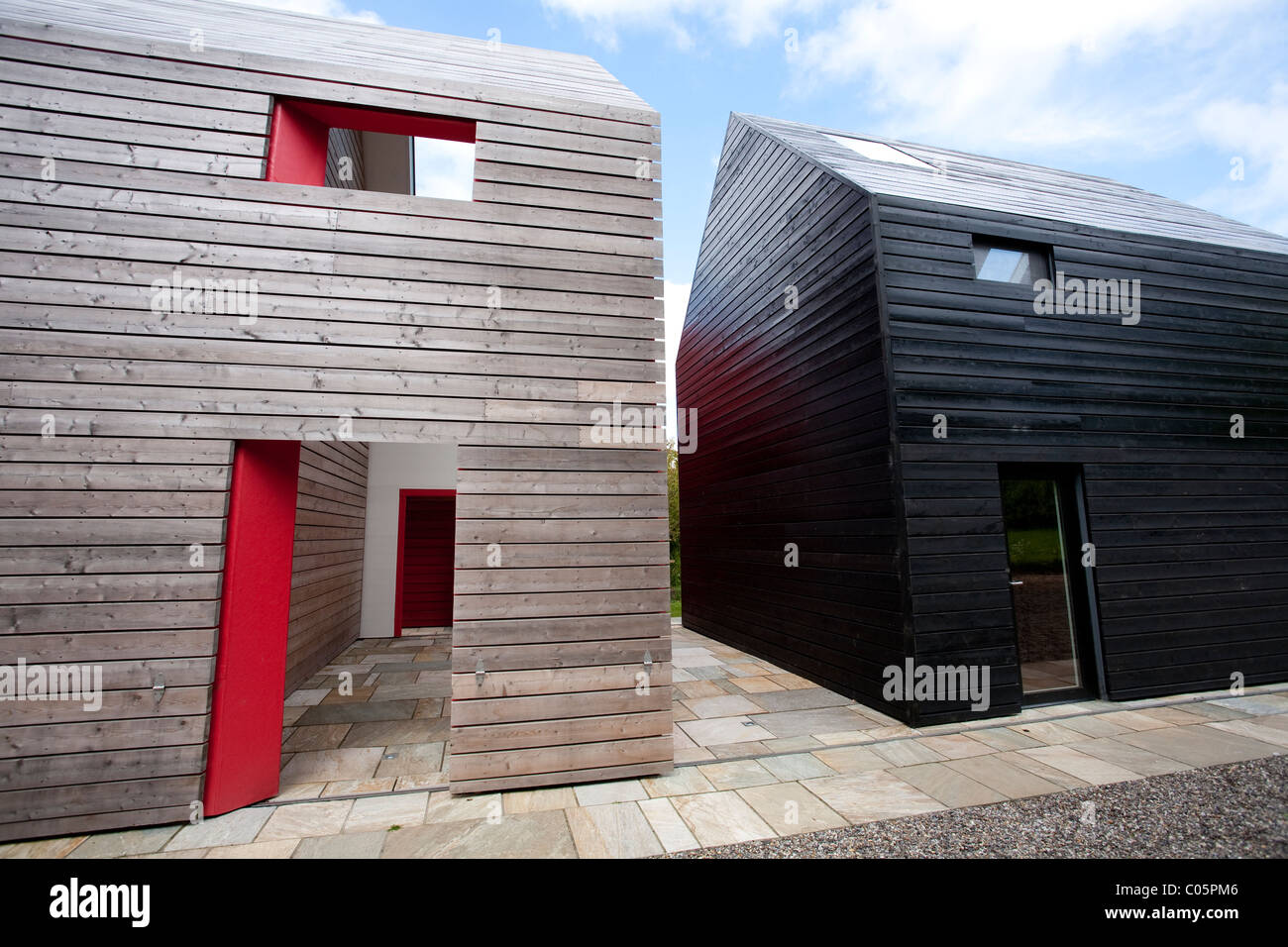 Holz verkleidet Seitenansicht von The Sliding House Suffolk England. Foto: Jeff Gilbert Stockfoto