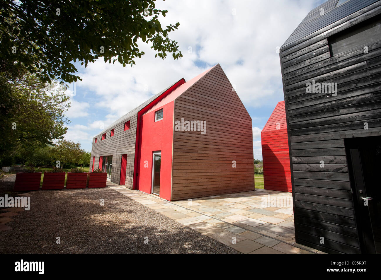 Außen Holz verkleidet Scheunen The Sliding House Suffolk England. Foto: Jeff Gilbert Stockfoto