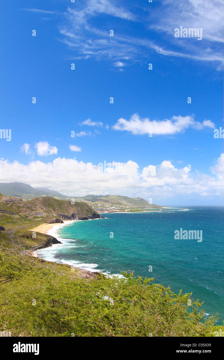 Majestätische Küste von St. Kitts Stockfoto