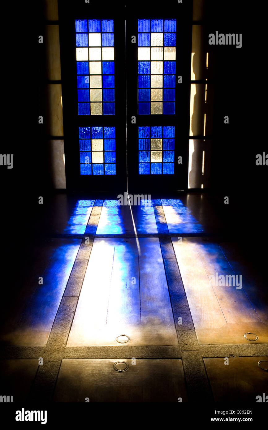 Türen, St. Ildefanso Kirche, Porto, Portugal Stockfoto