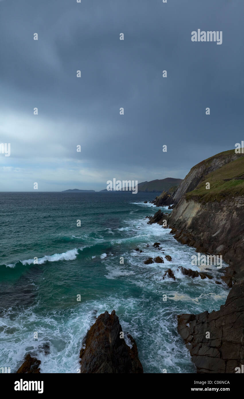 Dunmore Head und fernen Blasket Islands, Halbinsel Dingle, County Kerry, Irland Stockfoto